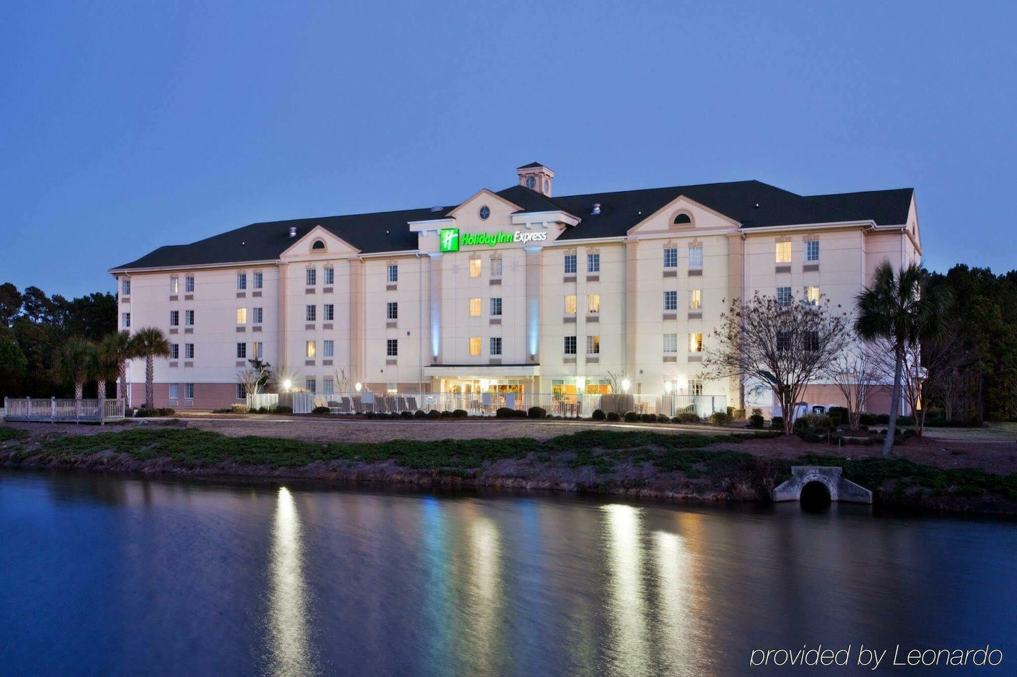Holiday Inn Express Myrtle Beach-Broadway At The Beach By Ihg Exterior foto